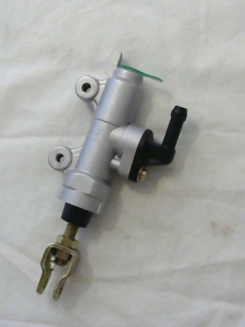 TAKAJARRUN PÄÄSYLINTERI