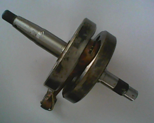 KAMPIAKSELI TOMOS 10MM TAPILLA